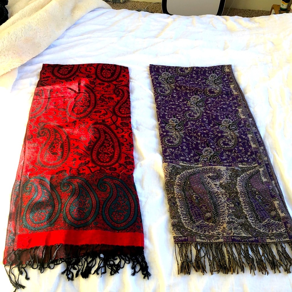 (2) Paisley Pashminas